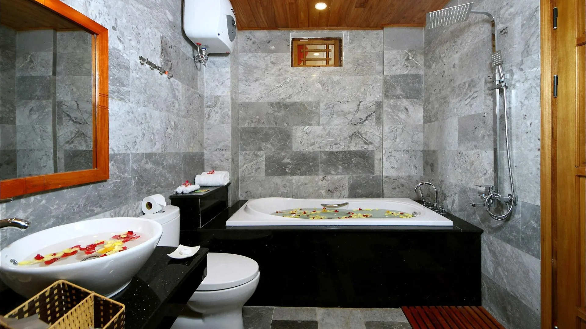 מלון Lama Homestay הוי אן