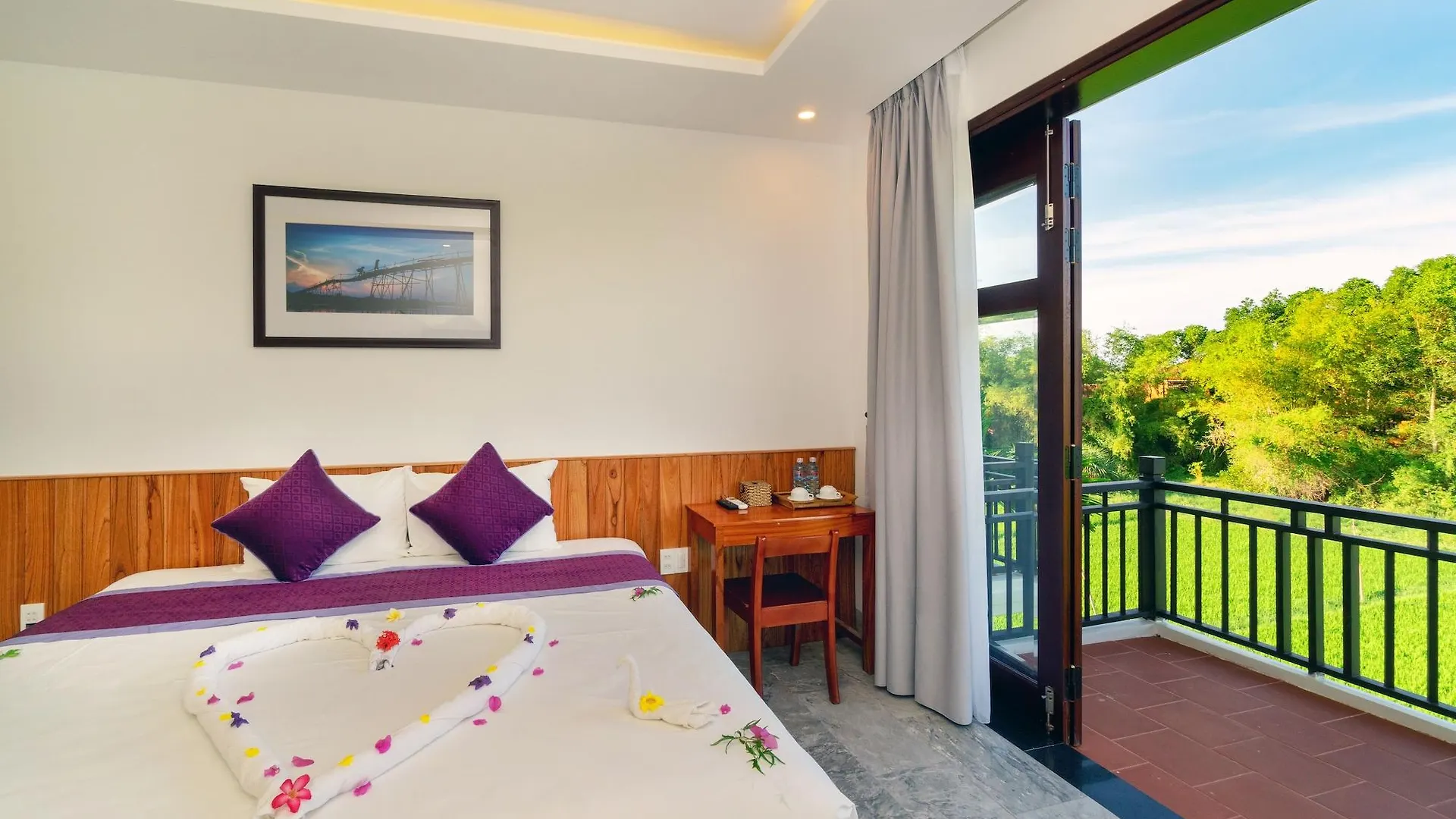 Lama Homestay הוי אן
