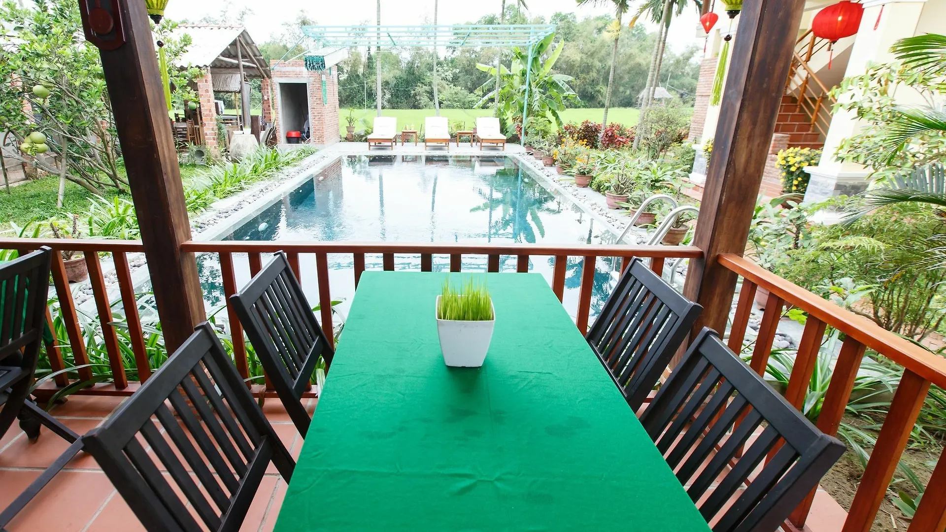 Lama Homestay הוי אן 3*,