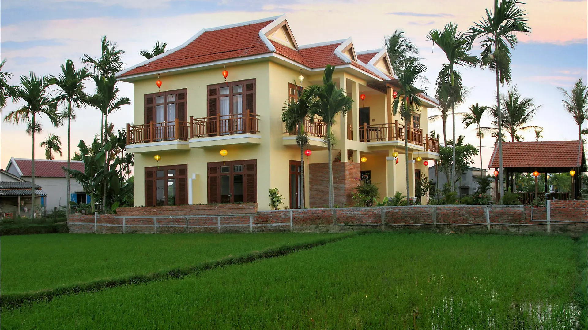 Lama Homestay הוי אן