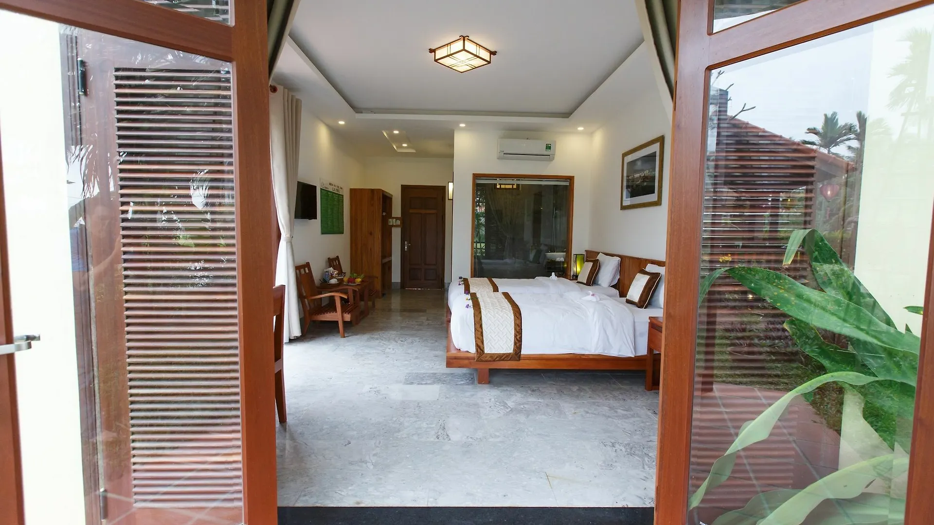 Lama Homestay הוי אן 3*,