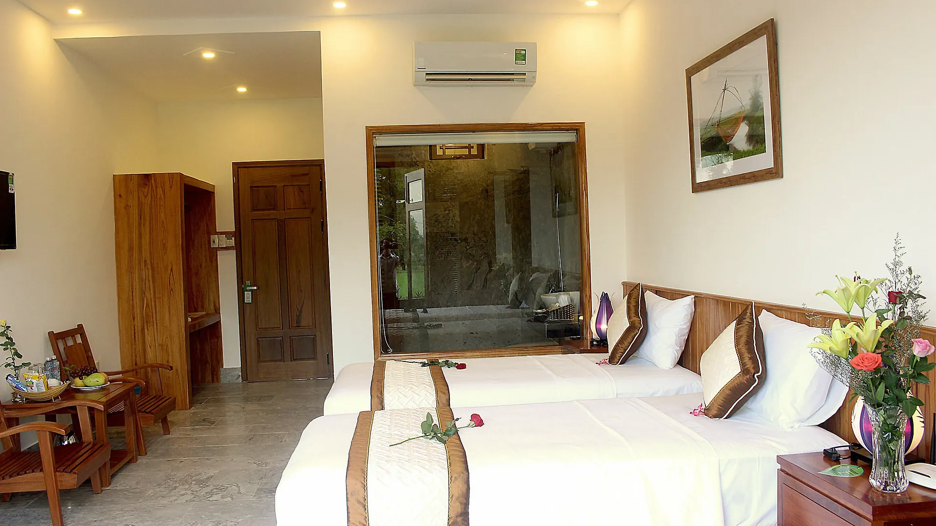 Lama Homestay Хойан Отель